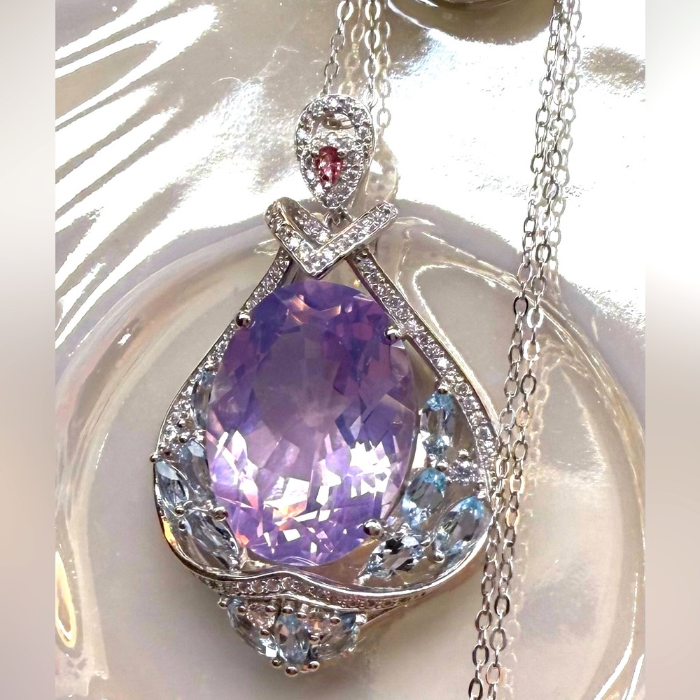 NLA1 20.5CT Natural Lavender Amethyst & 1.65CT Natural SkyBlueTopaz Pendant S925